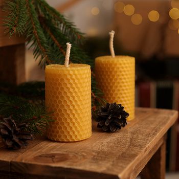 Świeca z wosku pszczelego zwijana średnia - 2 szt.