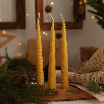 Świeca z wosku pszczelego zwijana stożek - 3 szt.